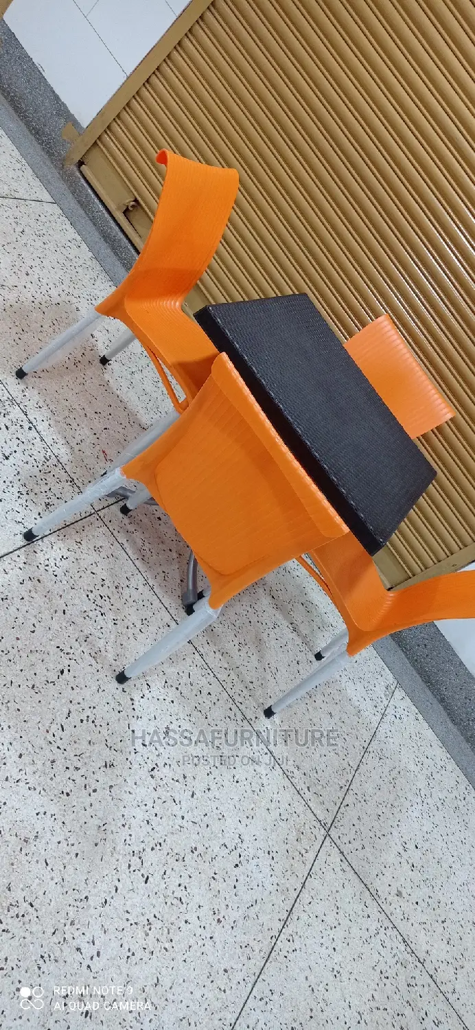 4seaters Plastic Restaurant Set