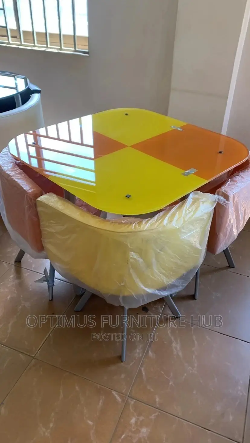 Four Seater Dinning Table (Glass)