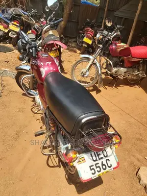 Honda VF 2020 Red