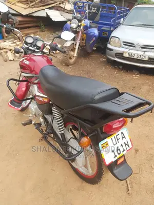 Honda VFR 700F 2021 Red