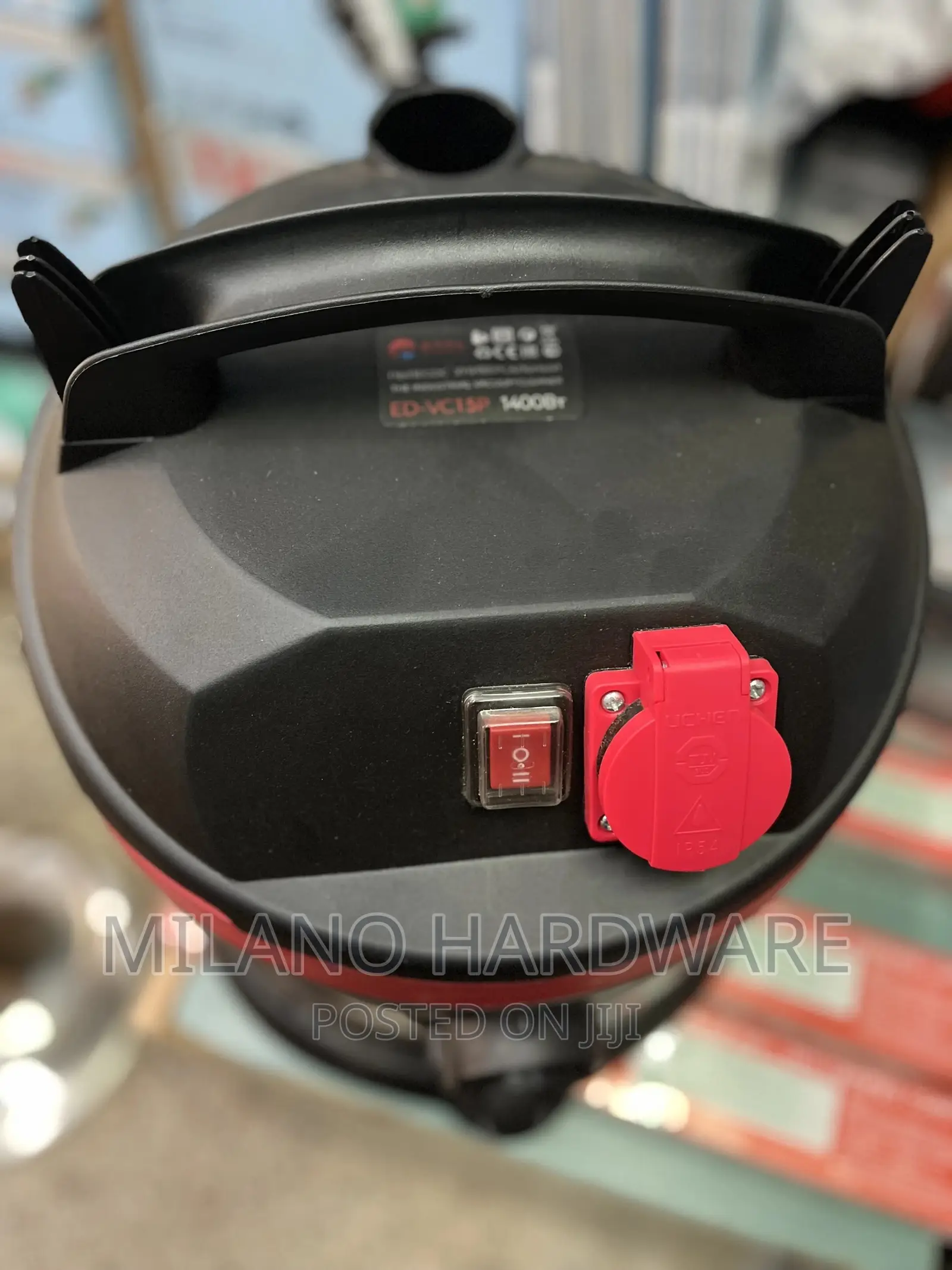 Vacuum Cleaner
