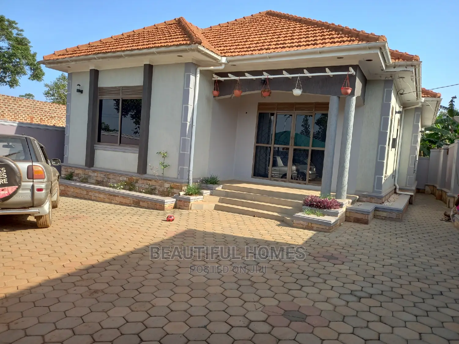 Furnished 4bdrm House in Nakwero Nice, Kira for Sale