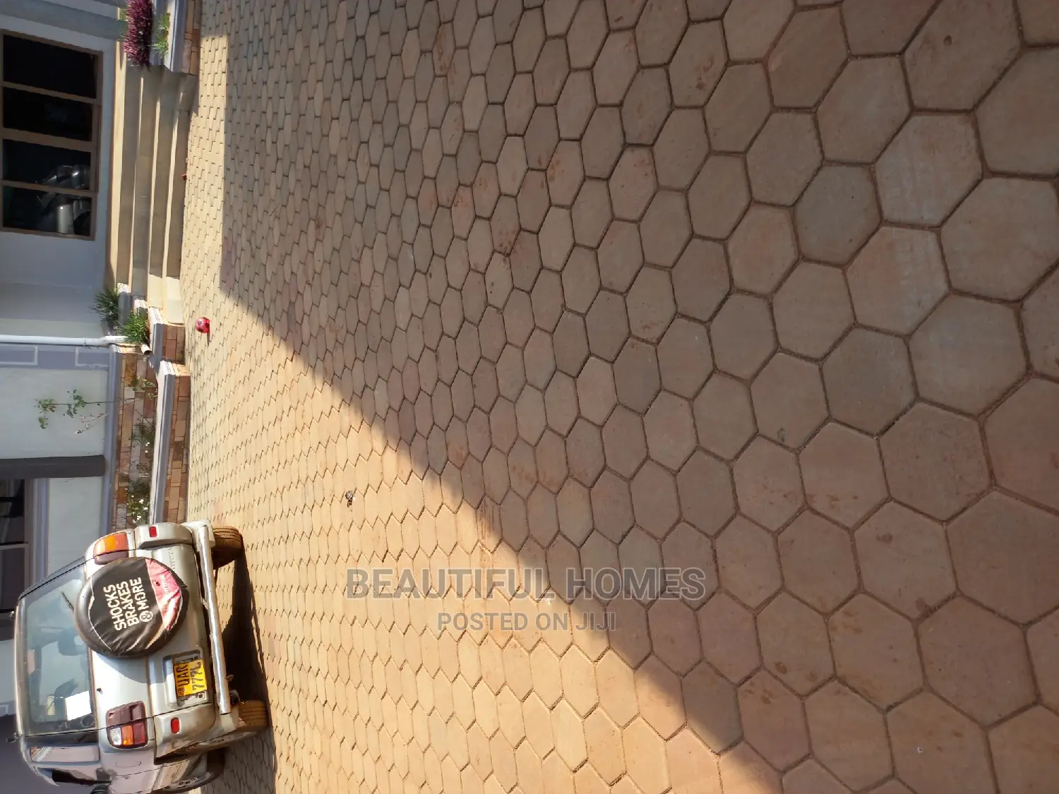 Furnished 4bdrm House in Nakwero Nice, Kira for Sale