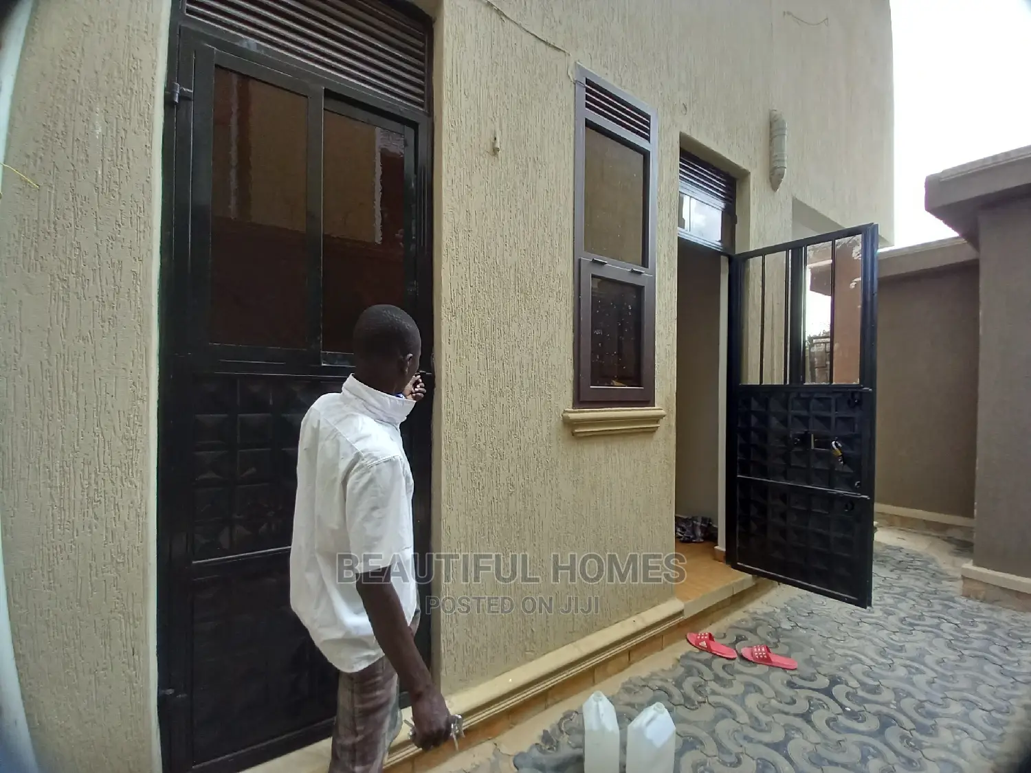 Furnished 6bdrm Mansion in Najjera Tarmacked, Central Division