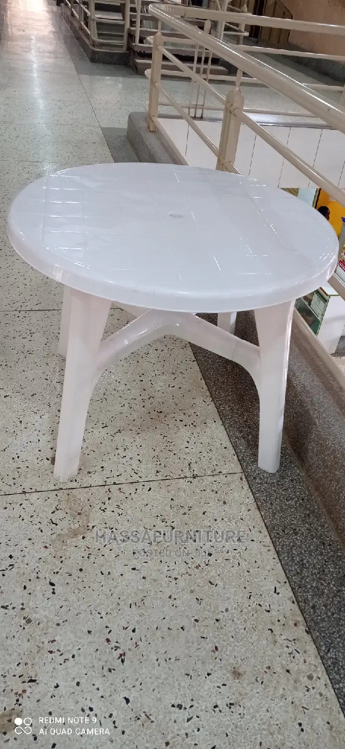 Bar and Restaurant Table