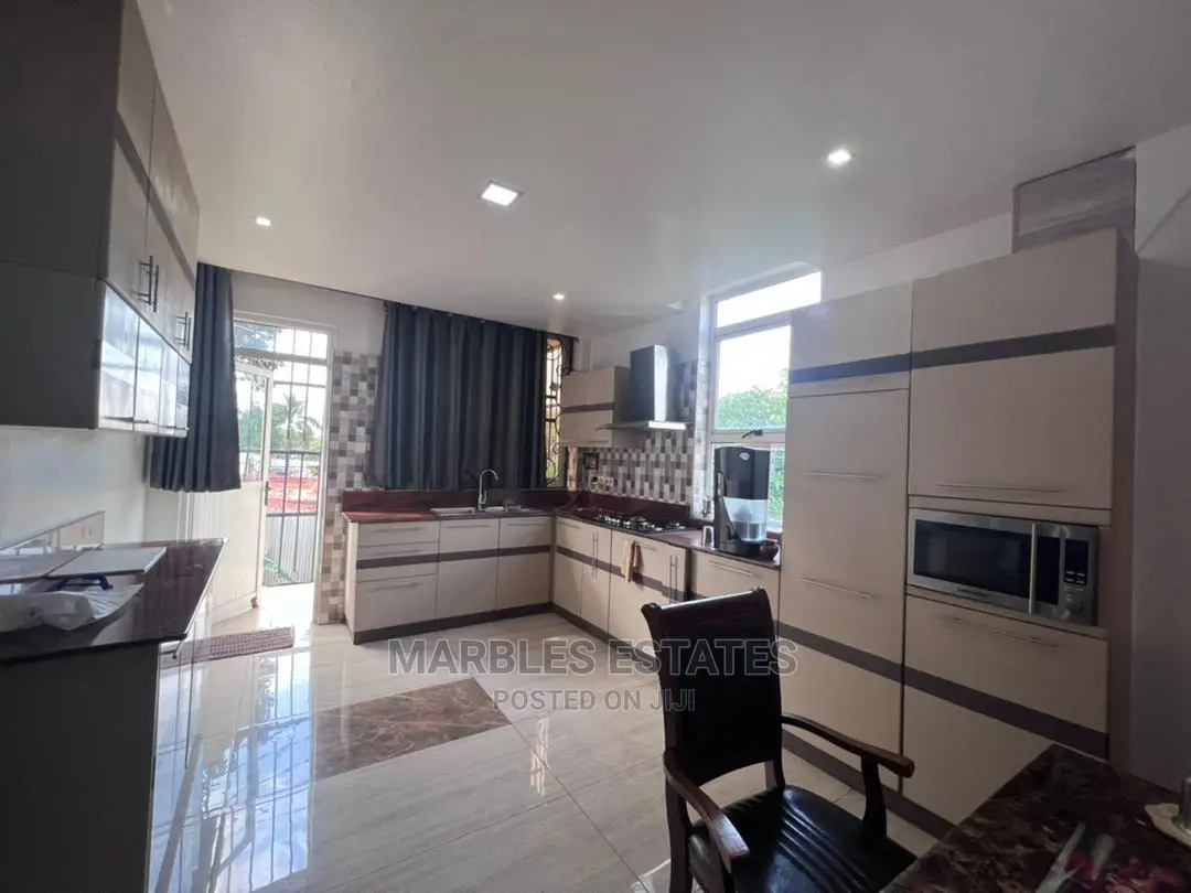 5bdrm Townhouse/Terrace in Naguru, Central Division for Rent