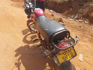 Mahindra Centuro 2017 Red
