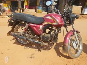 Mahindra Centuro 2017 Red