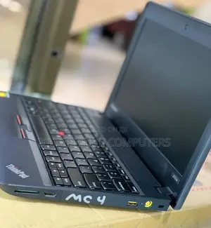 Laptop Lenovo ThinkPad X131e 4GB Intel Celeron HDD 320GB