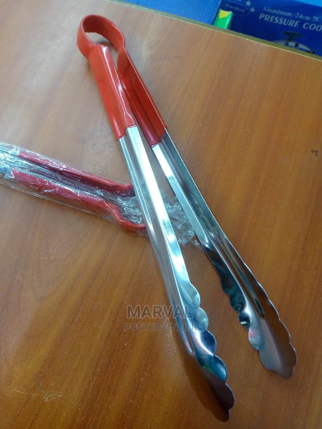 Tong Medium