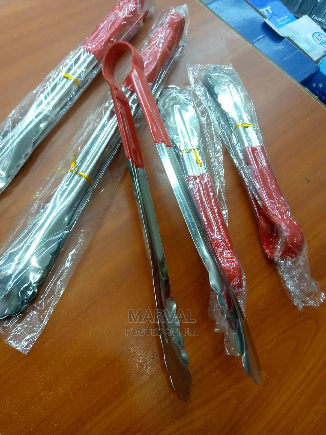 Tong Medium