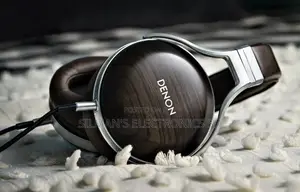 Denon D5200 Headphones