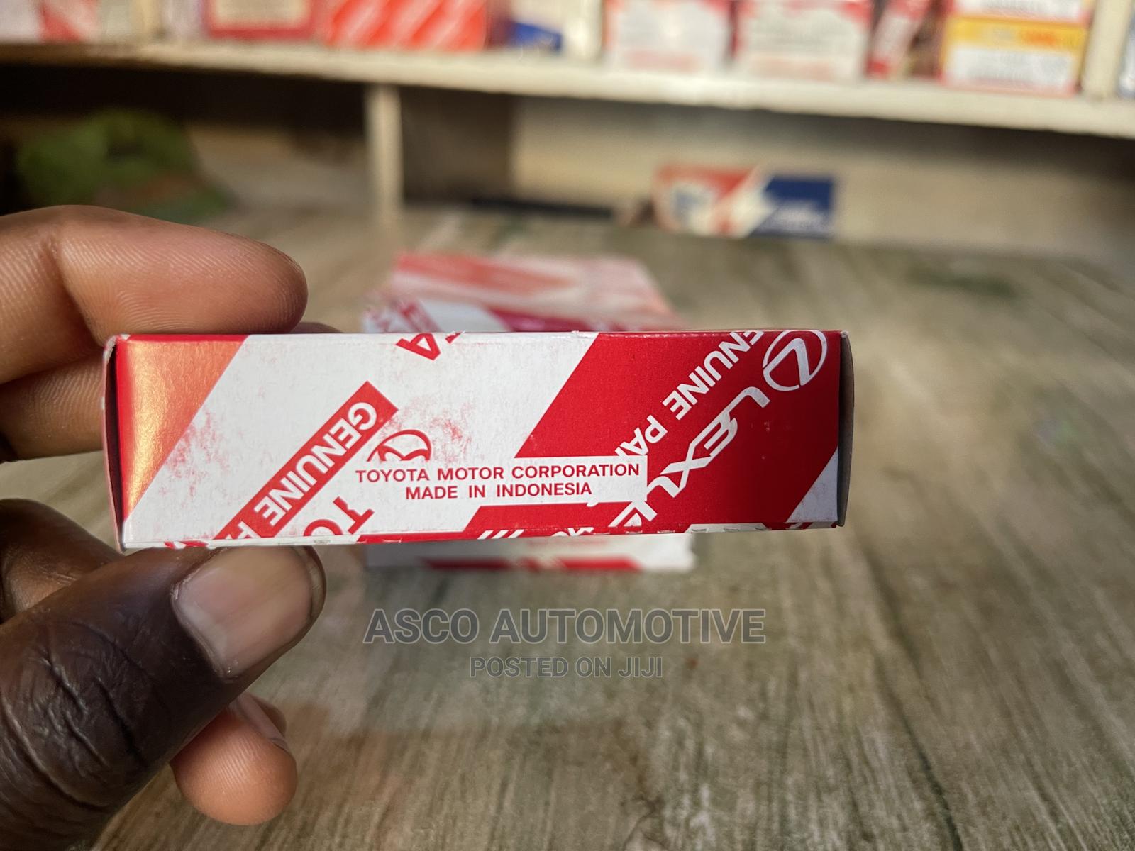 Genuine Denso Spark Plugs TX Surf Ronaldo Premio Spacio IST in Central