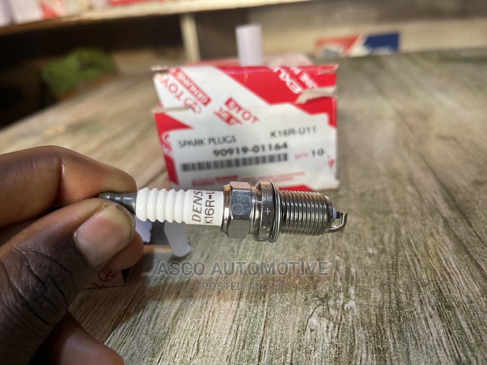 Genuine Denso Spark Plugs TX Surf Ronaldo Premio Spacio IST in Central