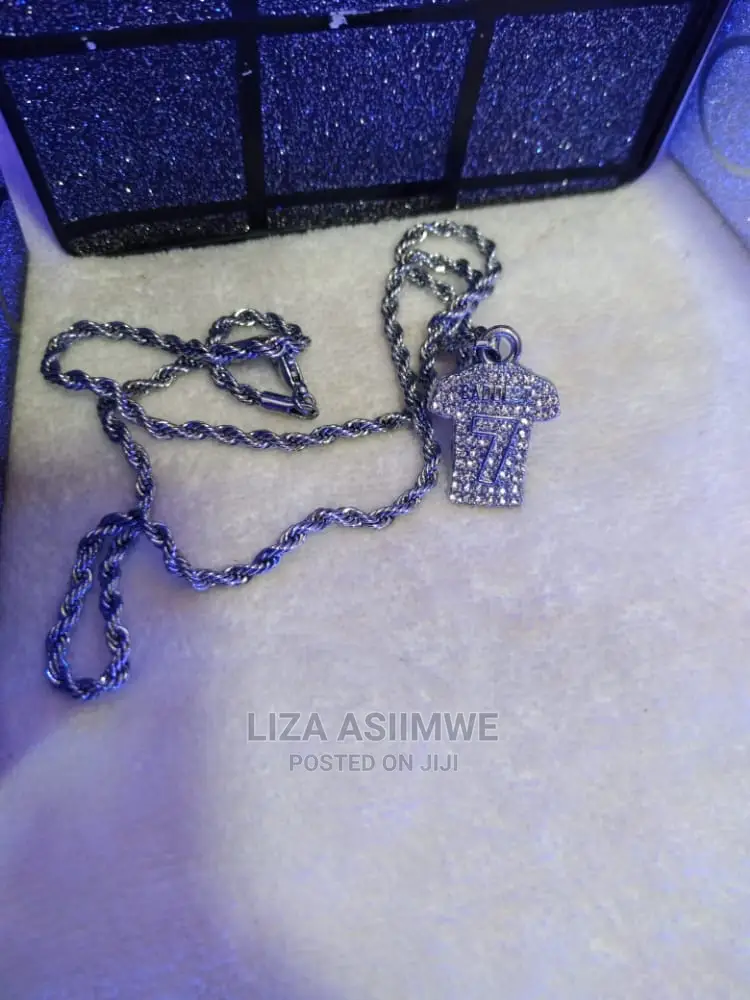 Men’S Simple Necklaces Available With a Baddest 7 Pendant
