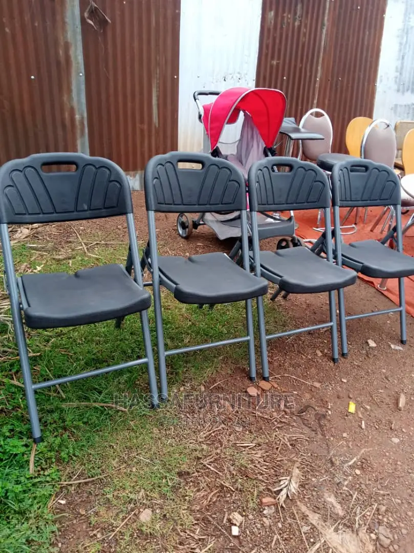 Foldable Plastic Chairs