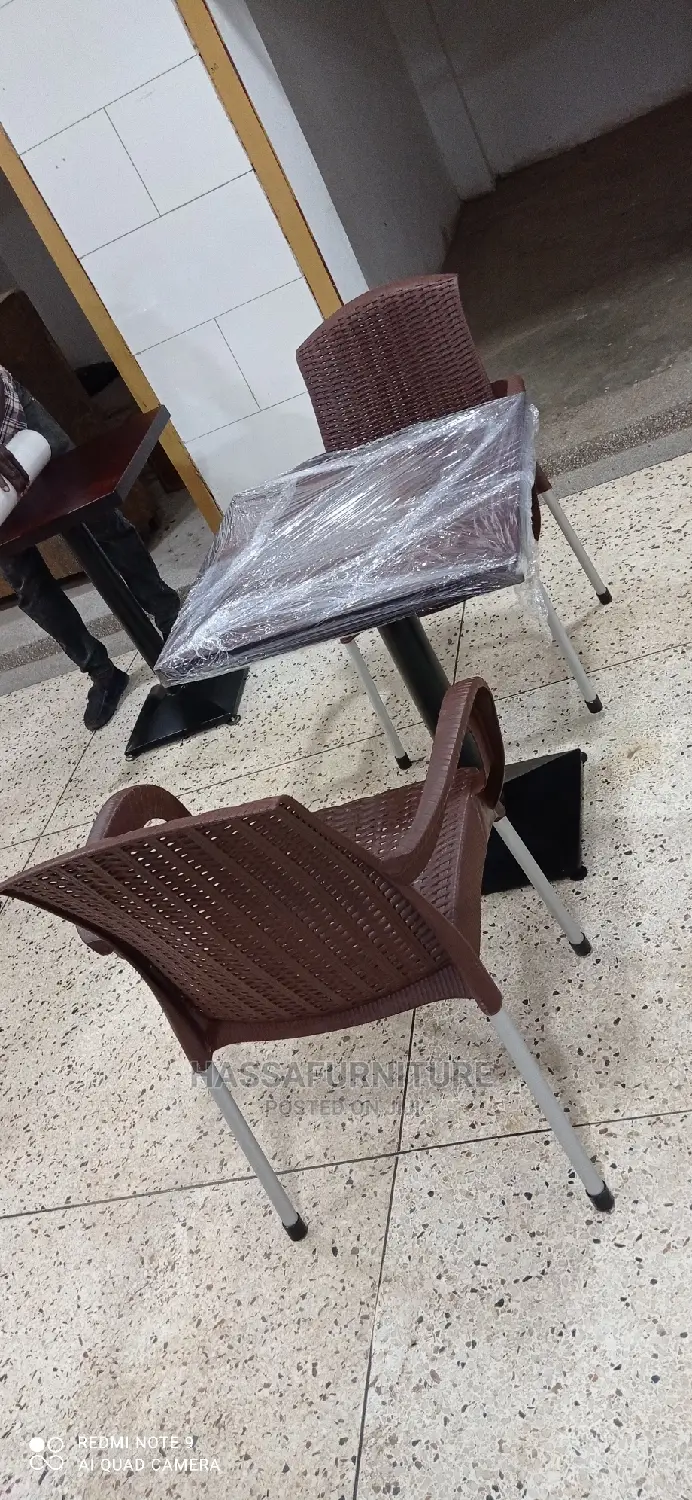 2seaters Mahogany Restaurant Tables