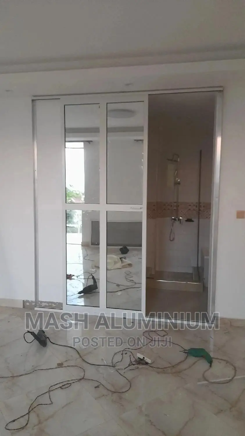 Single Sliding Shower Door