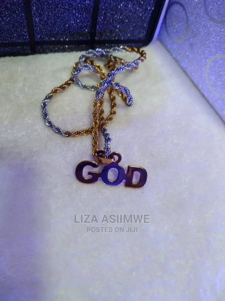 Men’S Simple Necklaces Available