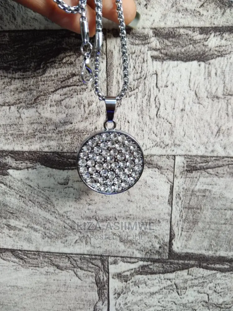 Men’S Necklaces Available