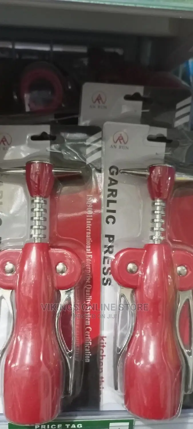 Multifunctional Garlic Press