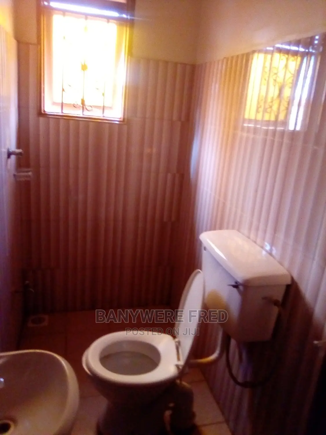 Furnished 2bdrm Bungalow in Kira for Rent