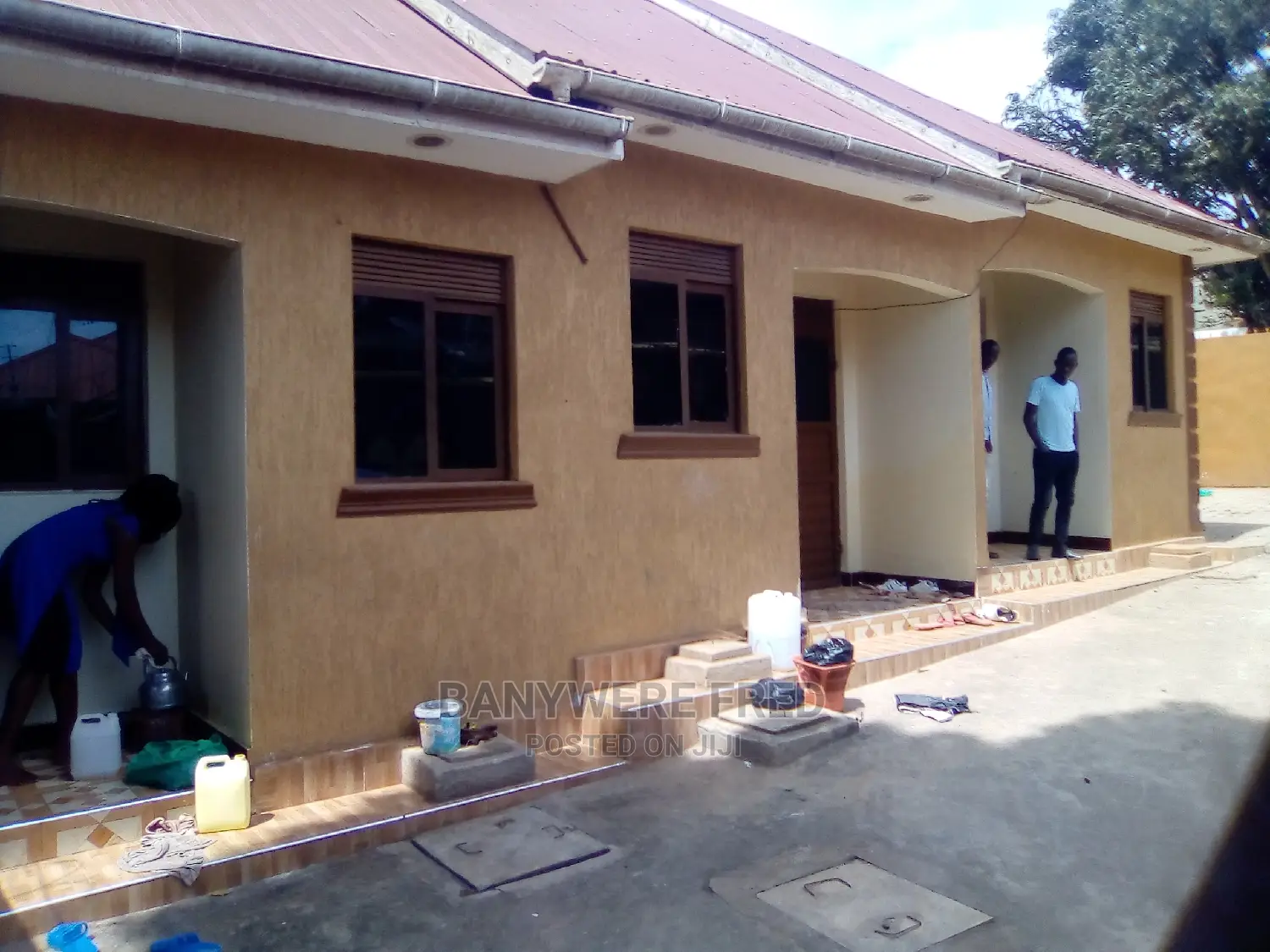 Furnished 2bdrm Bungalow in Kira for Rent