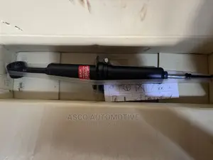 100%Genuine Front KYB Shock Absorbers Hilux Vigo 08 Up 2015