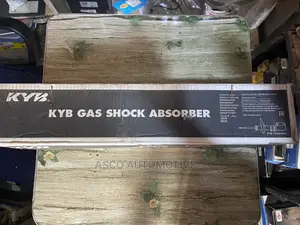 100 % Genuine KYB Front Shock Absorbers for Toyota Mark X