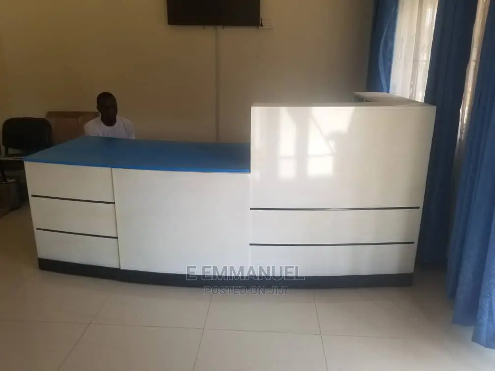 Reception Counter/Arch Design
