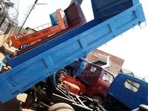 Isuzu Dumper 1987