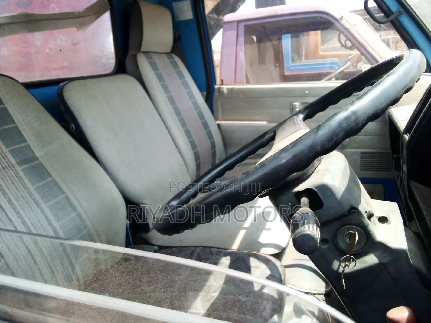 Isuzu Dumper 1987