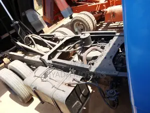 Isuzu Dumper 1987