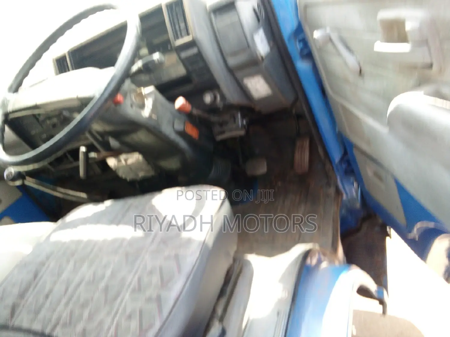 Isuzu Dumper 1987