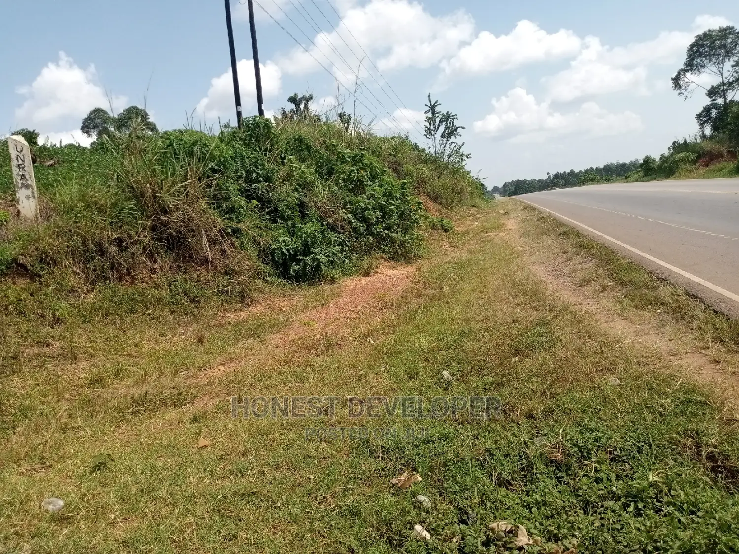 50/100 for Sale at Gobero Hoima Rd