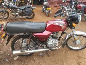 Bajaj Boxer BM100ES 2018 Red