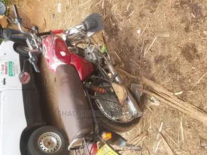 Bajaj Pulsar 180 2019 Red