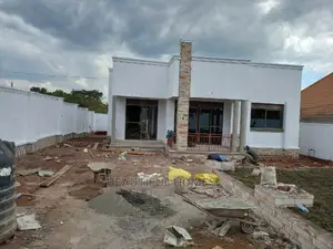 Furnished 4bdrm House in Kira for Sale