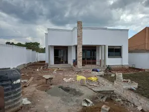 Furnished 4bdrm House in Kira for Sale