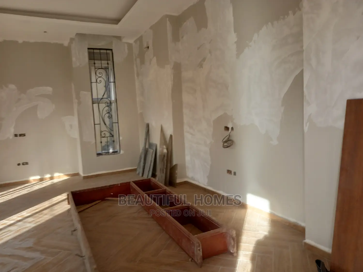 Furnished 6bdrm Mansion in Kisaasi Tarmack, Central Division for Sale