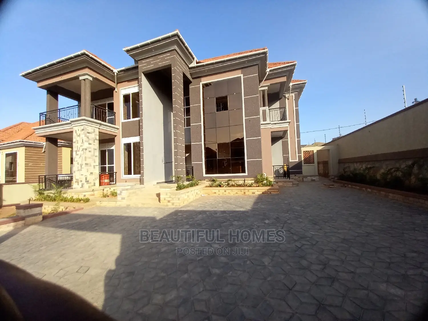 Furnished 6bdrm Mansion in Kisaasi Ministers, Central Division