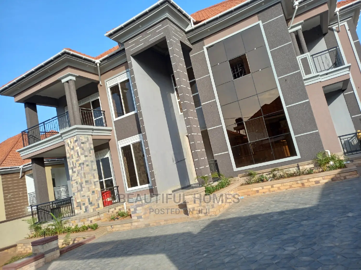 Furnished 6bdrm Mansion in Kisaasi Ministers, Central Division