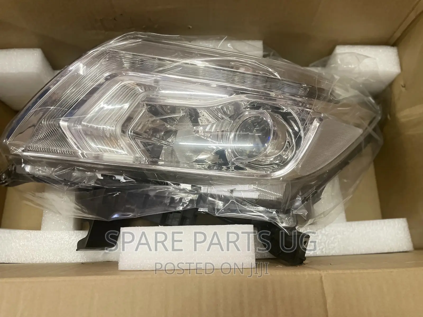 Nissan Navara 2016-2019 Headlamp