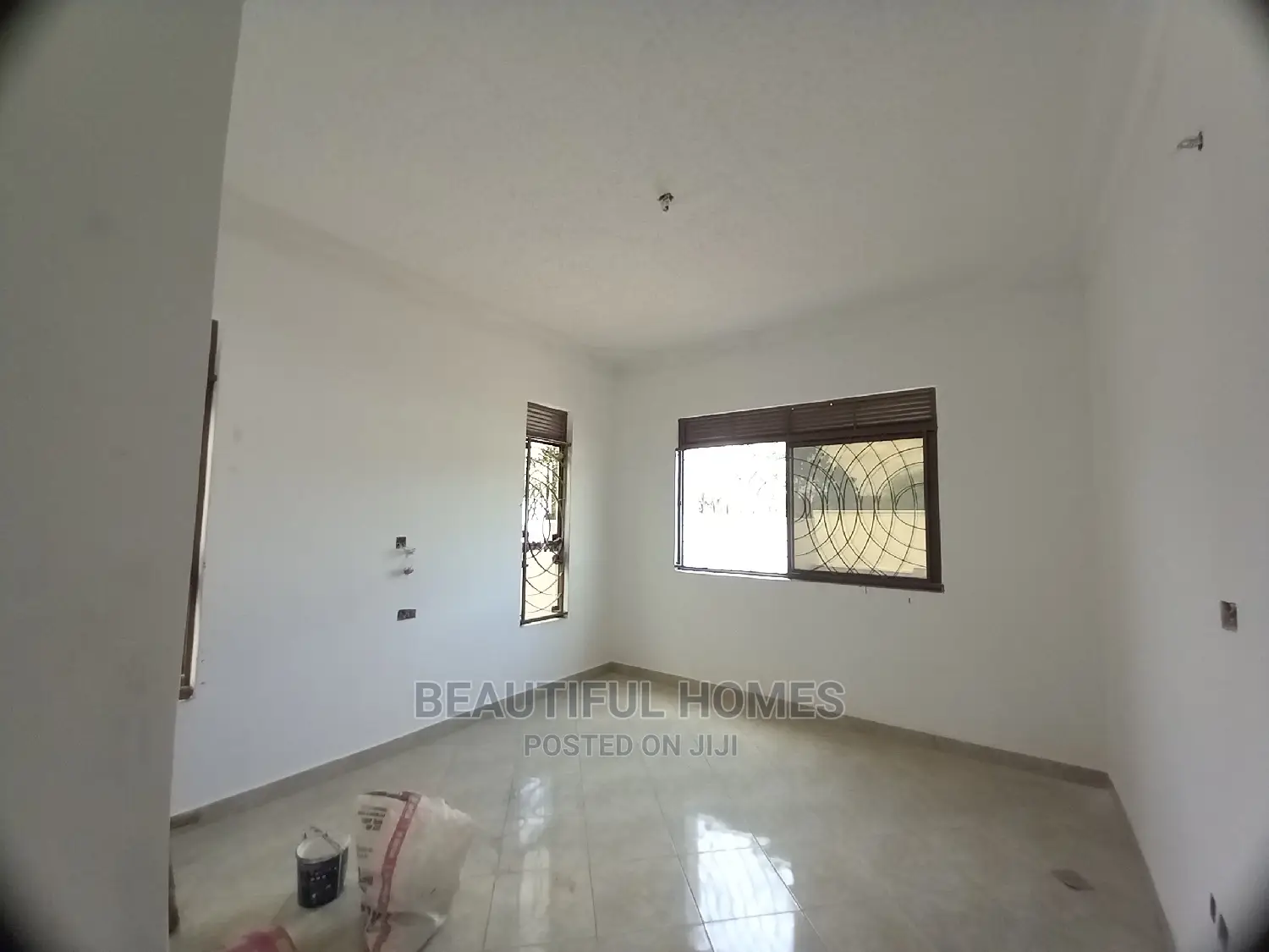 Furnished 4bdrm Bungalow in Kira for Sale
