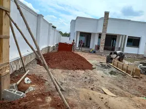 Furnished 4bdrm House in Kira for Sale