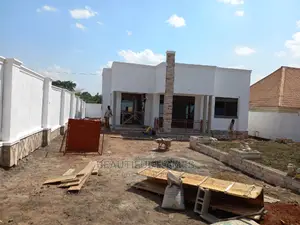 Furnished 4bdrm House in Kira for Sale