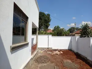 Furnished 4bdrm Bungalow in Kira for Sale