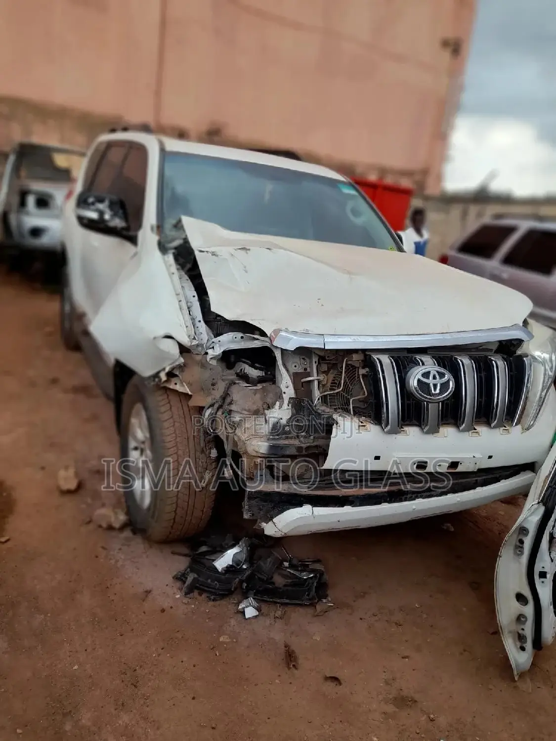 Glass Windscreen and Fixing