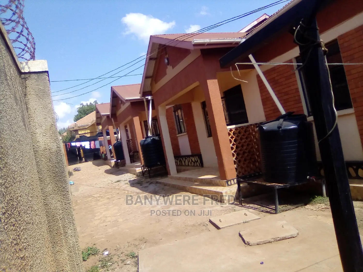 Furnished 2bdrm Bungalow in Kira for Rent