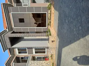 Furnished 6bdrm House in Kisaasi Tarmacked, Central Division for Sale